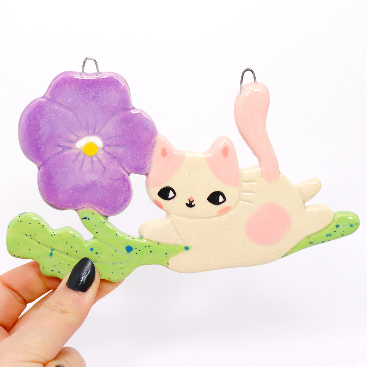 Ceramic Pansy Cat Wall Hanging #2724