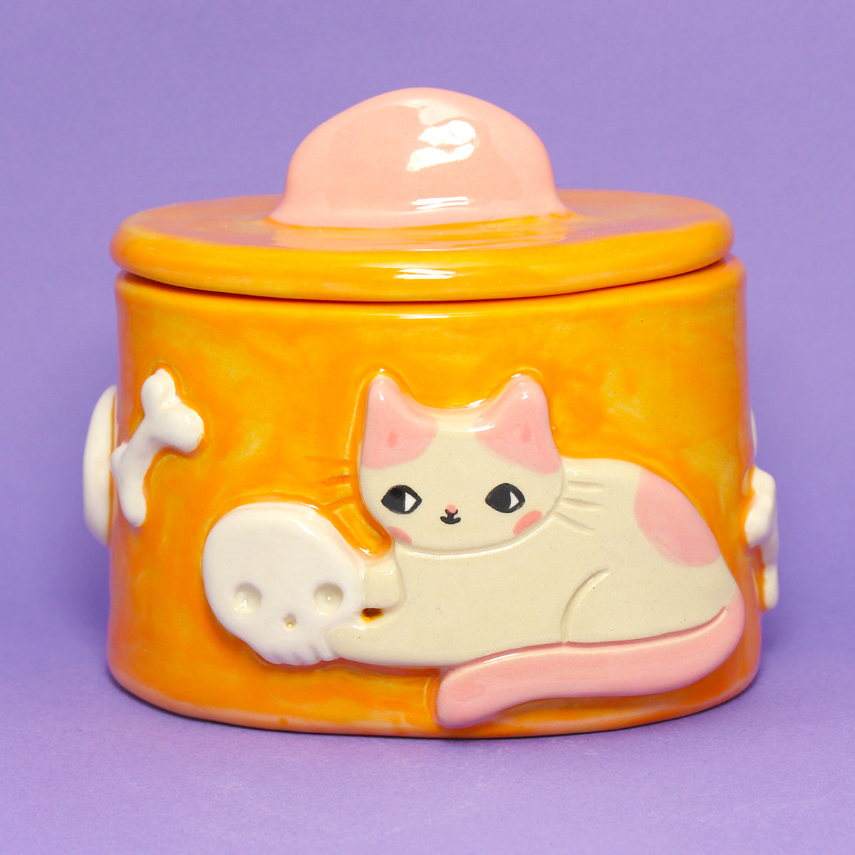 Ceramic Boneyard Cat Container with Lid #2867