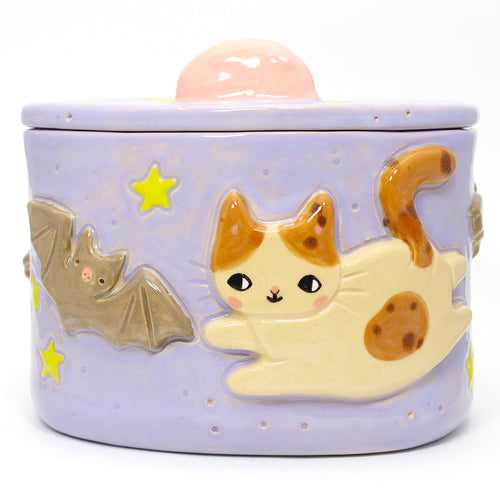 Ceramic Bat Cat Container with Lid #3246