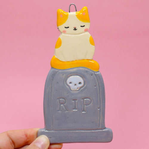 Ceramic Graveyard Cat Wall Hanging #3270