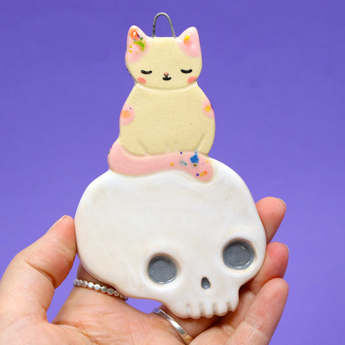 Ceramic Skull Cat Wall Hanging #3271