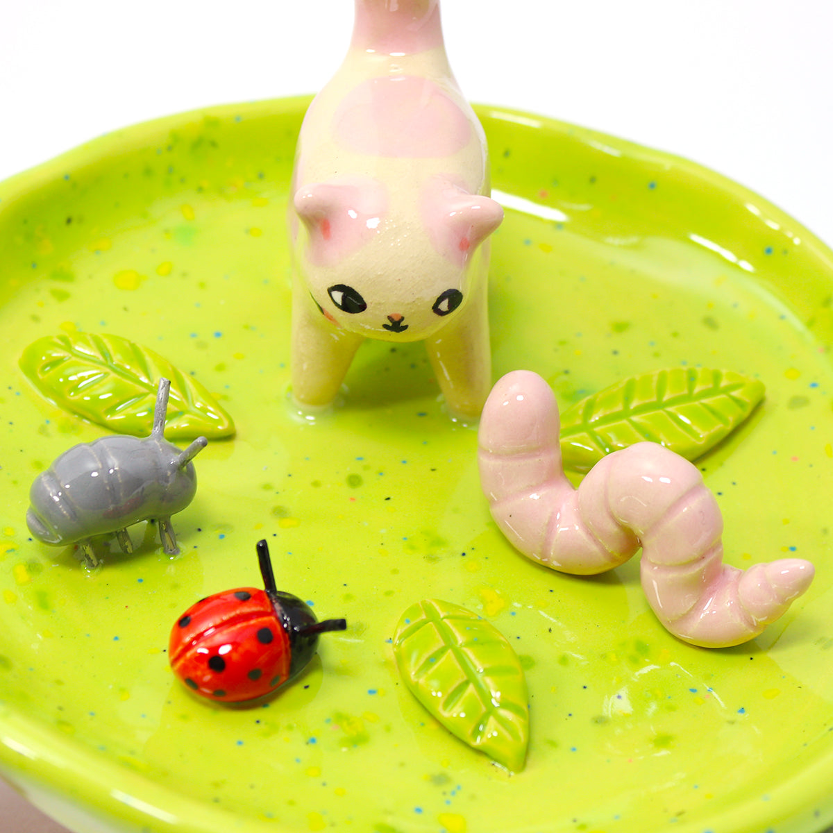 Ceramic Bug Kitty Trinket Dish #2157
