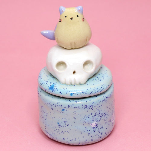 Ceramic Boneyard Cat Container with Lid #3253