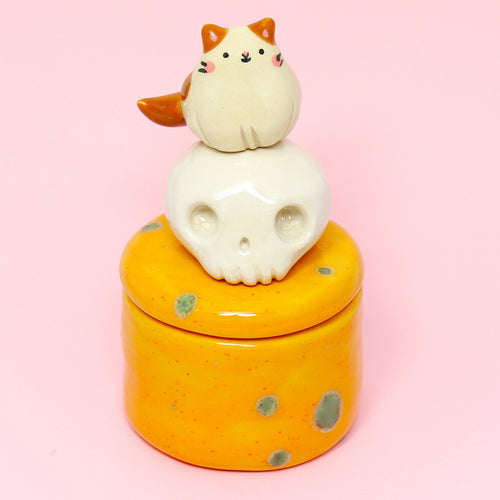 Ceramic Boneyard Cat Container with Lid #2874
