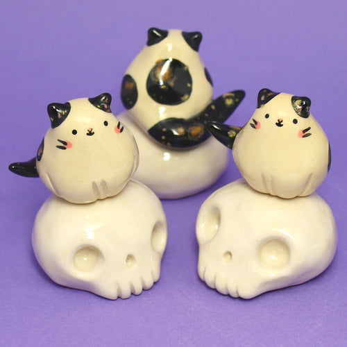Ceramic Mini Skull Kitty Figurine - #2902-2906
