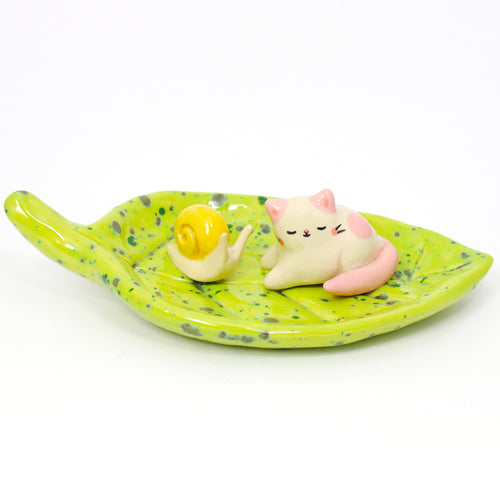 Ceramic Leaf and Snail Cat Trinket Dish #2952