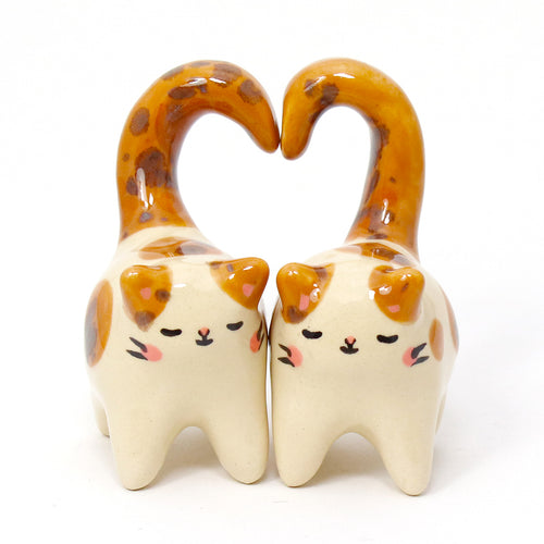 Ceramic Love Cats Set of 2 Mini Figurines #2965