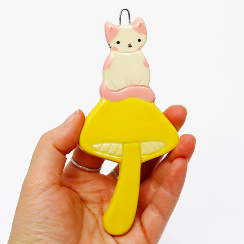 Ceramic Mushroom Cat Wall Hanging #3002