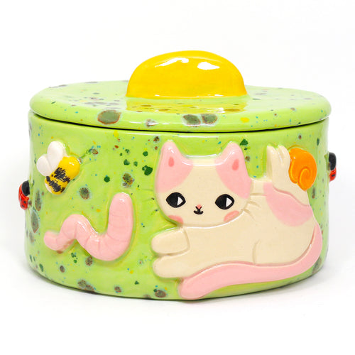 Ceramic Cat and Bugs Container with Lid #2807