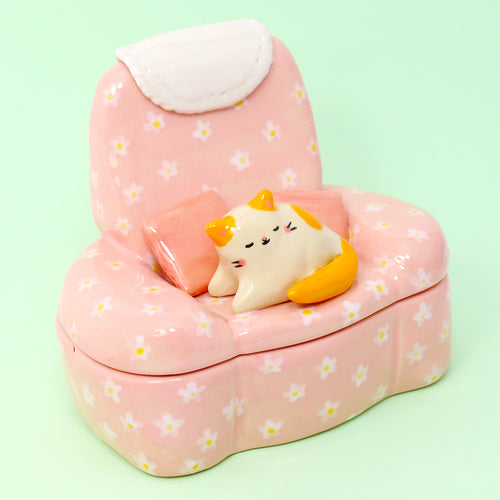 Ceramic Cat on the Chair Container with Lid #2938